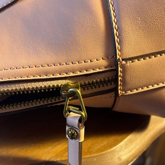 Anne Klein Pink Satchel with Gold Details - Picture 4 of 9